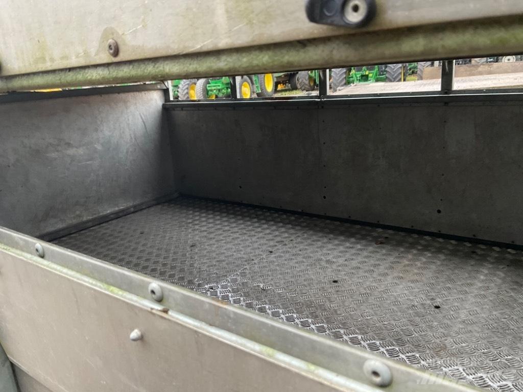 GRAHAM EDWARDS DM14T Livestock Trailers