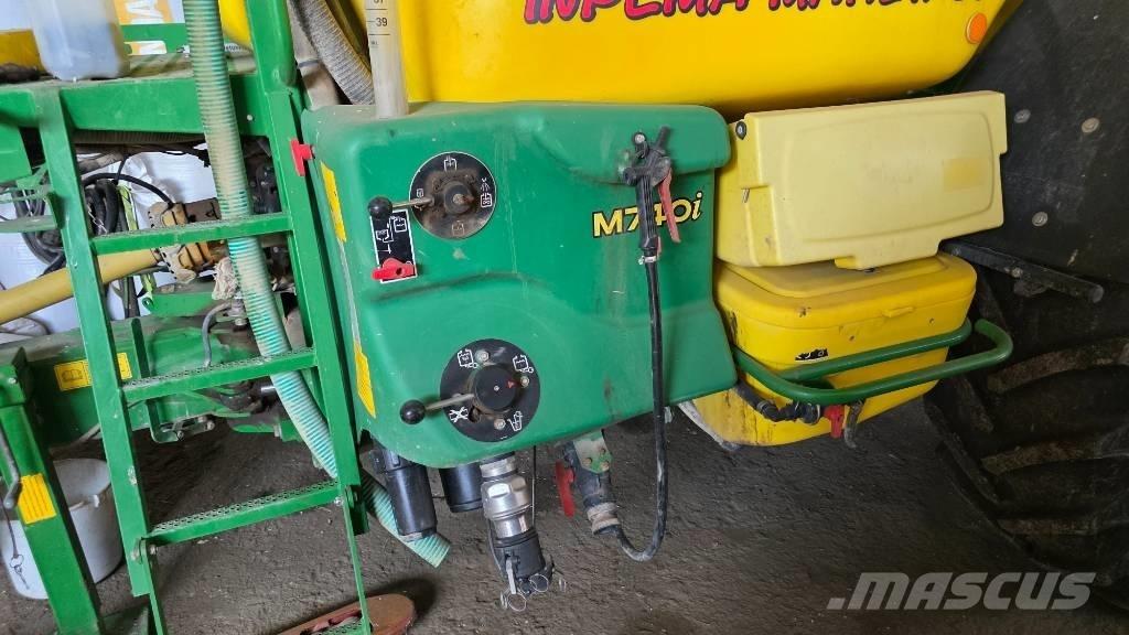 John Deere M 740 i Trailed sprayers