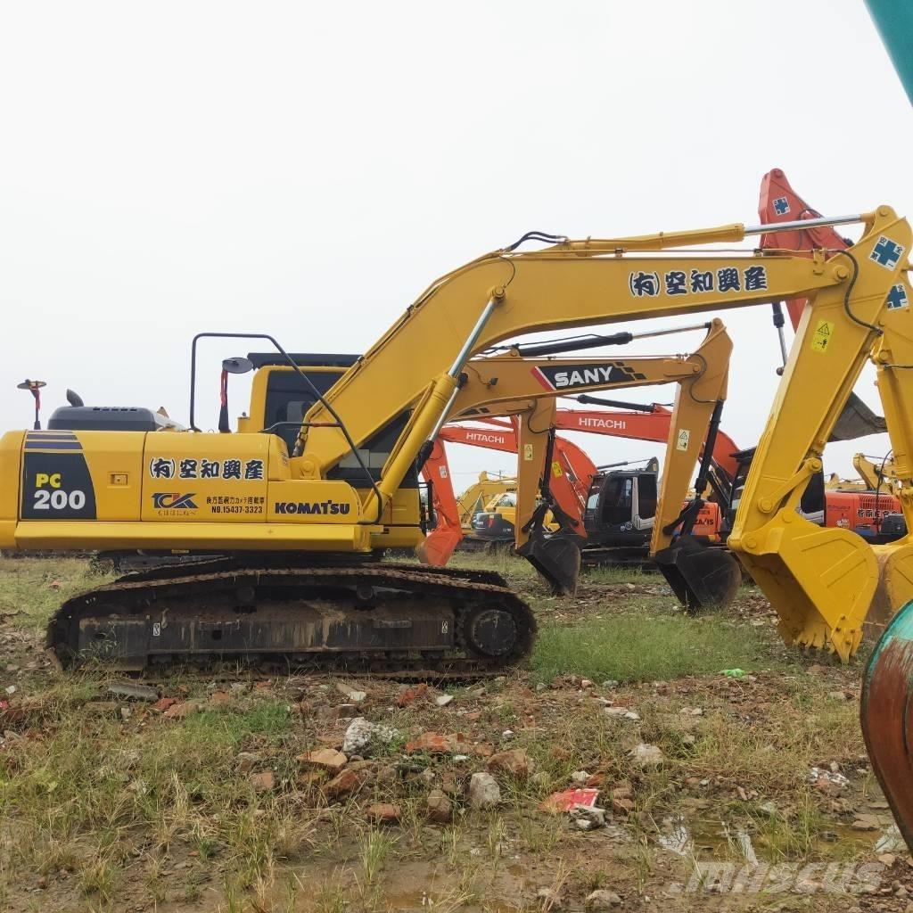 Komatsu PC200-8 Crawler Excavators