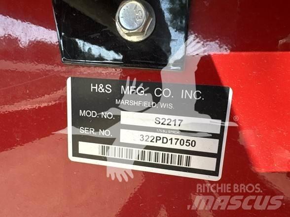 H&S 2217 Manure spreaders