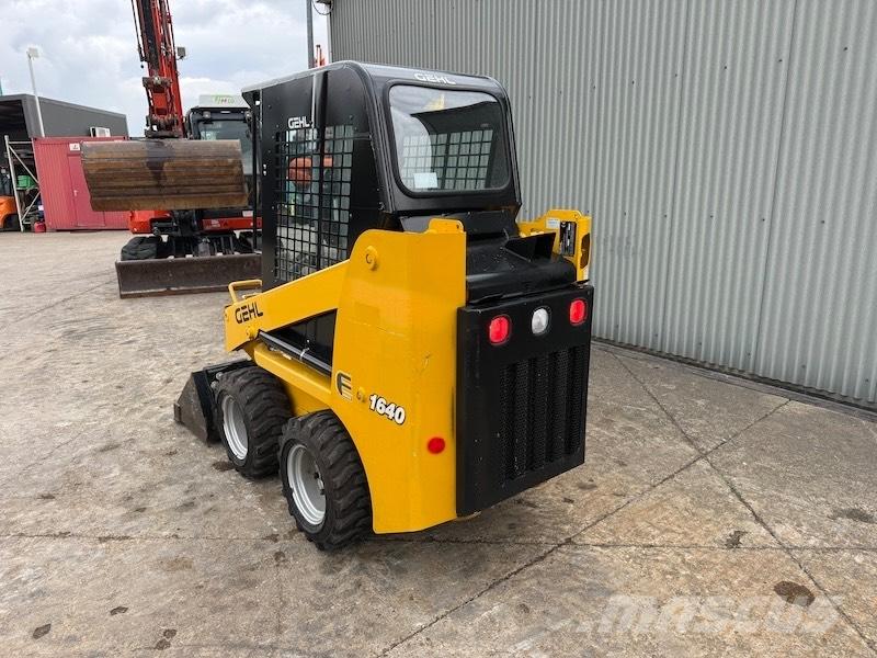Gehl 1640 Skid Steer Loaders