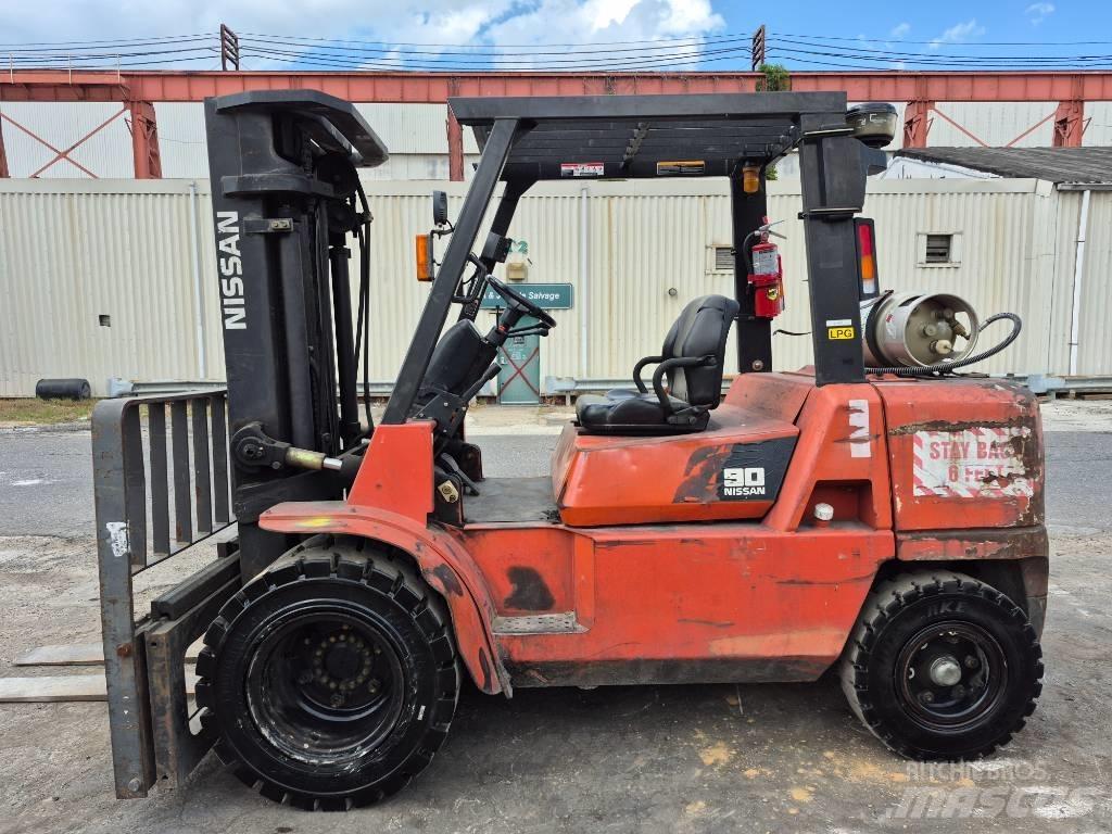 Nissan F04 B 40 H Misc Forklifts