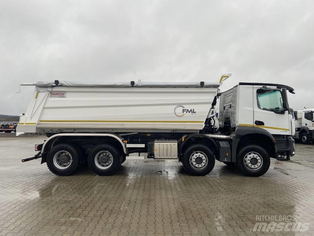 Mercedes-Benz 4143 Dump Trucks