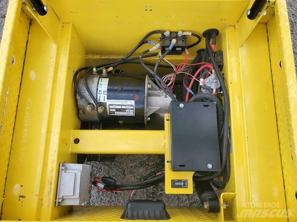 Cushman MM Tow Trucks / Wreckers