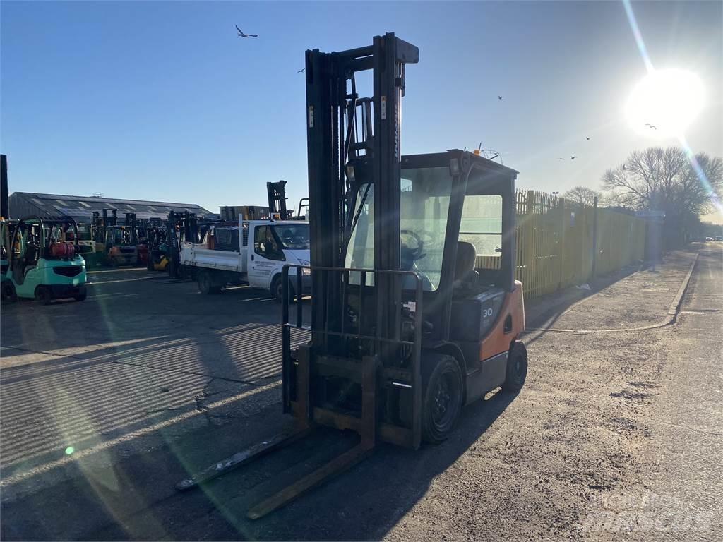 Doosan D30S-5 Diesel Forklifts