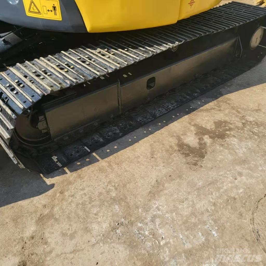 Komatsu PC50 Crawler Excavators