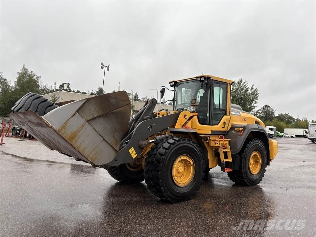 Volvo L110H Wheel Loaders