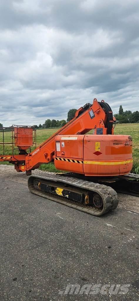 Hitachi HX99B Articulated boom lifts