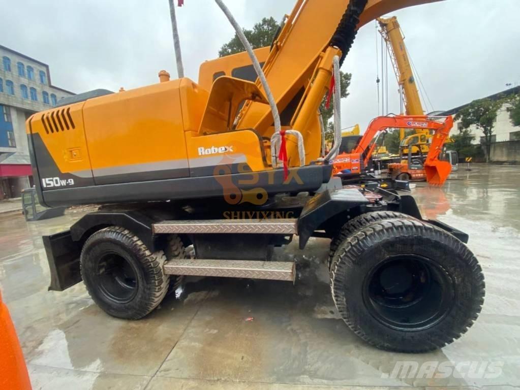 Hyundai 150W-9 Wheeled Excavators