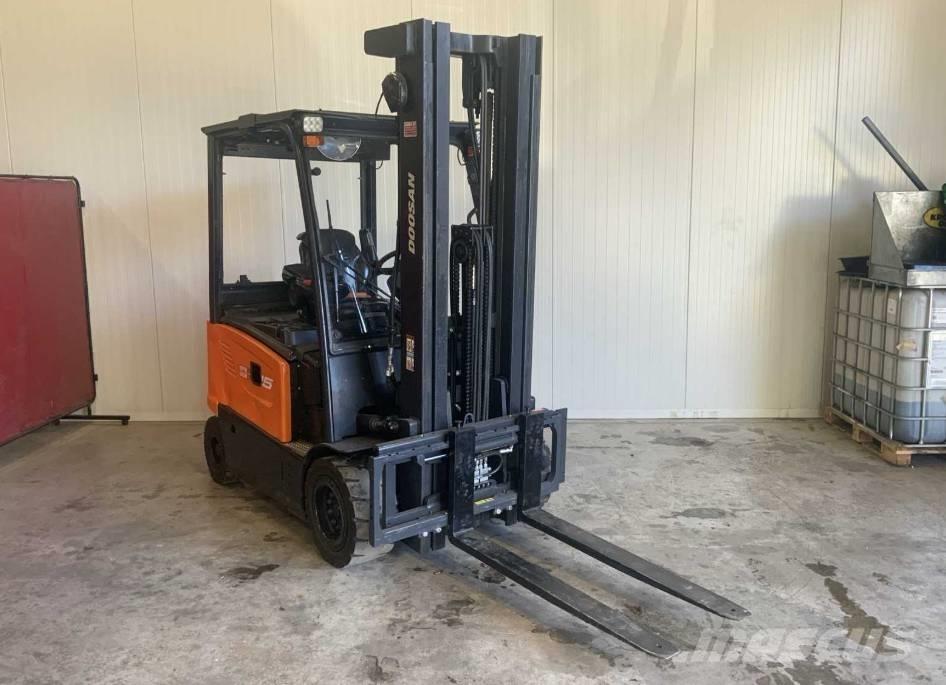 Doosan B 25 X-7 Electric Forklifts