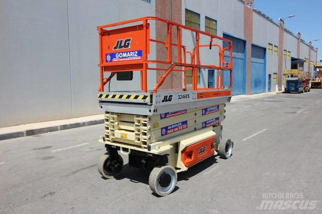 JLG 3246 ES Scissor Lifts