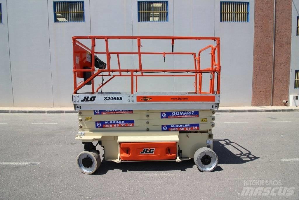 JLG 3246 ES Scissor Lifts