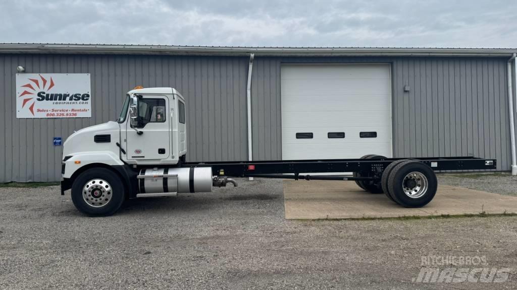  2025 Mack MD 6 Cab & Chassis Trucks
