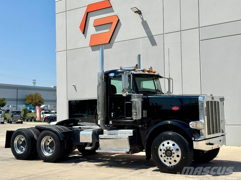 Peterbilt 388 Conventional Trucks / Tractor Trucks