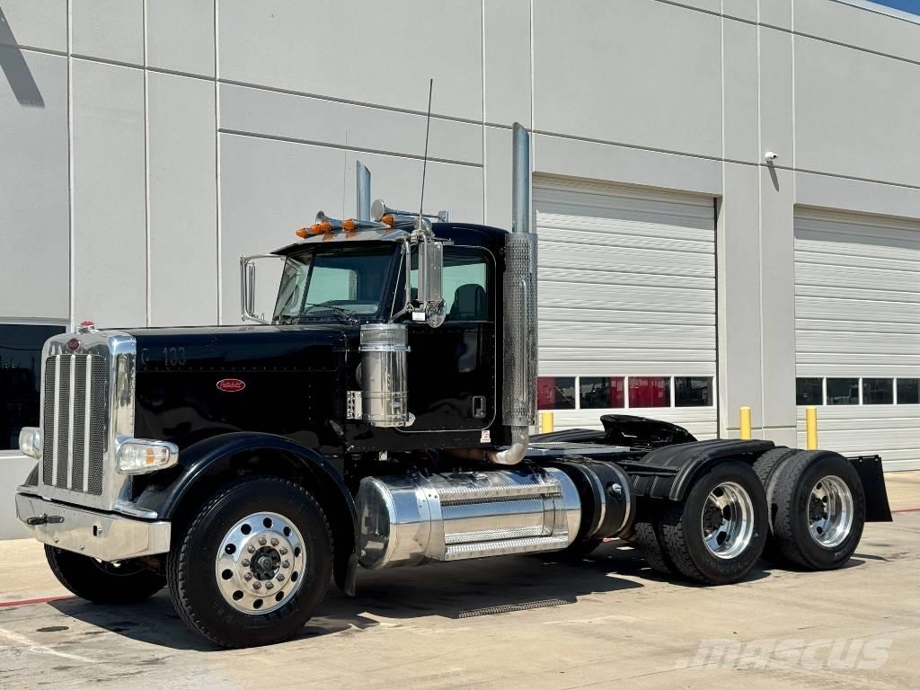 Peterbilt 388 Conventional Trucks / Tractor Trucks