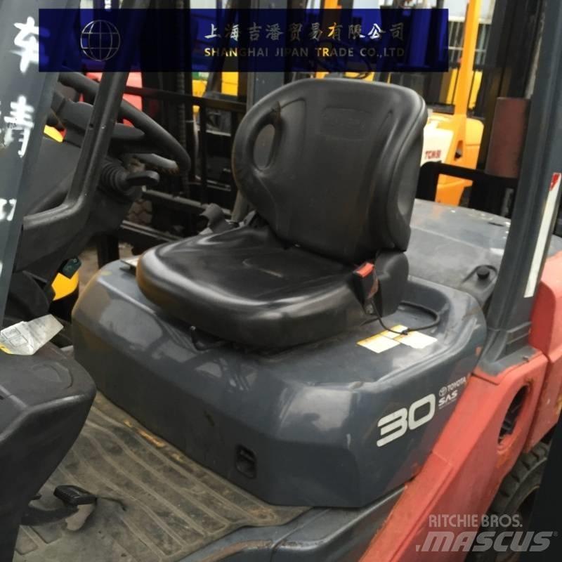 Toyota 8 FD 30 Diesel Forklifts
