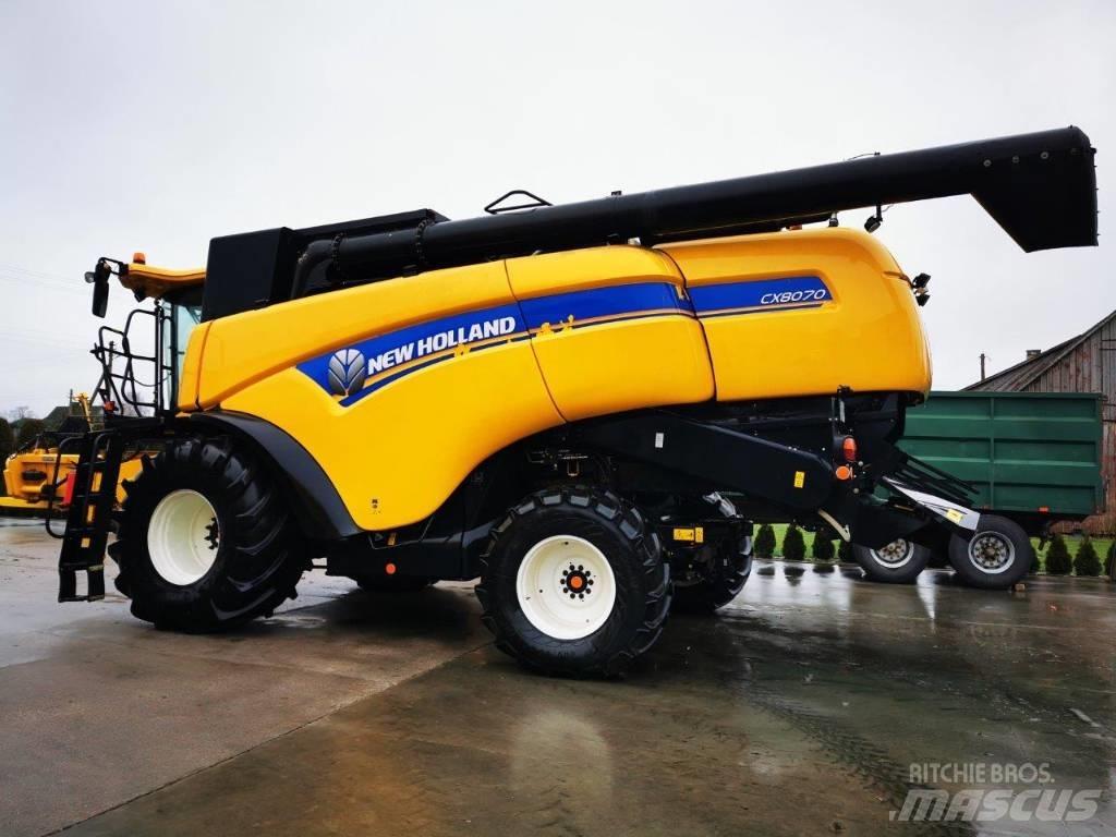 New Holland CX8070 Combine Harvesters