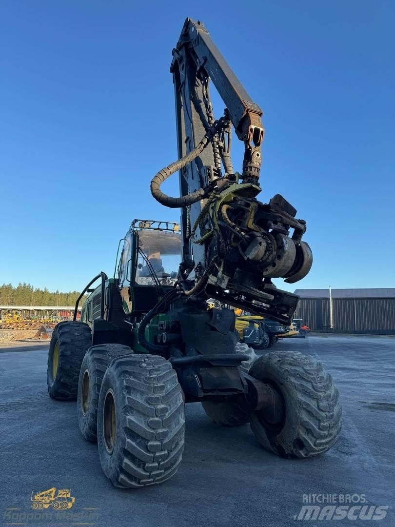 John Deere 1470E Harvesters