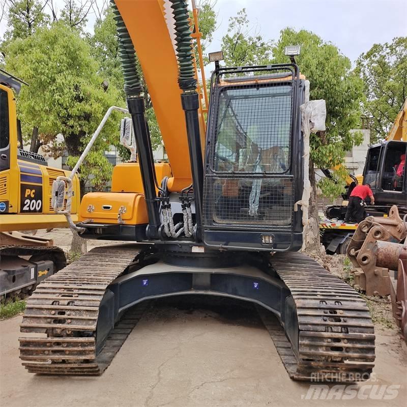 Hyundai 220LC -9S Crawler Excavators