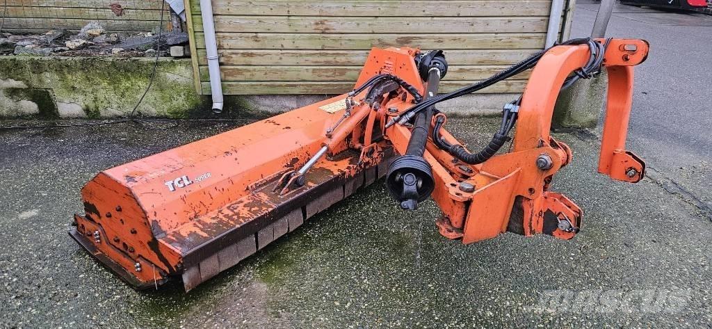 Tierre Klepelmaaier Plows