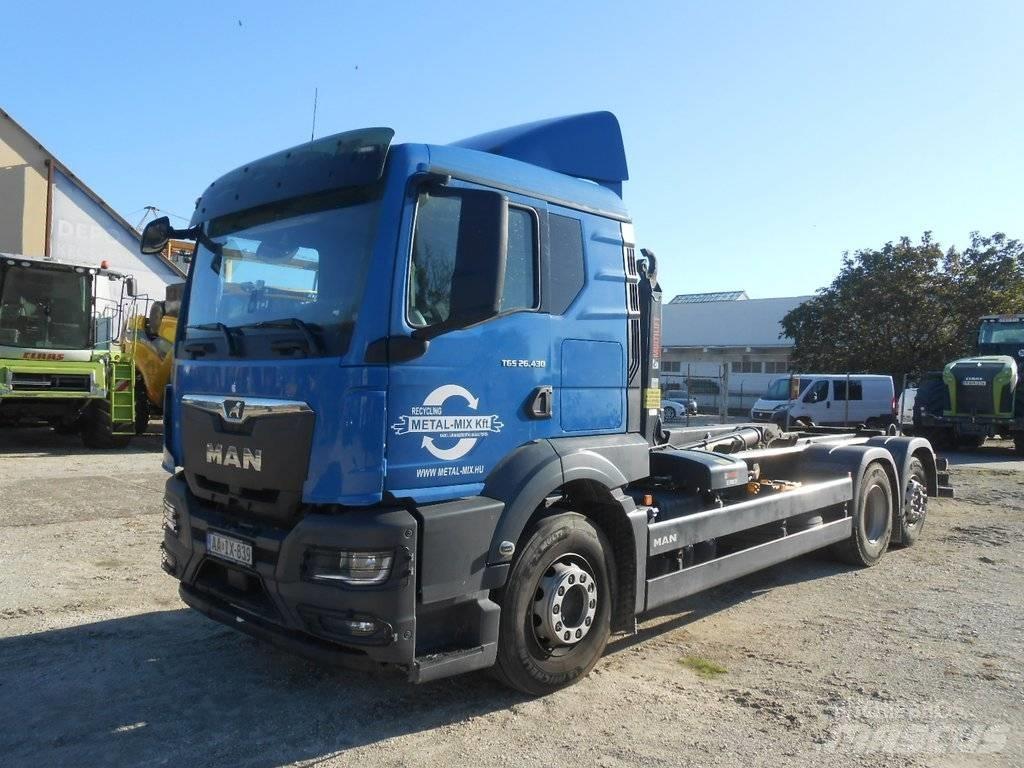 MAN TGS 26.430 Skip loader trucks