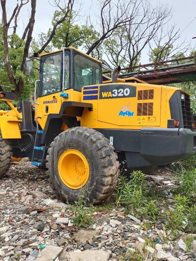 Komatsu WA320-5 Wheel Loaders
