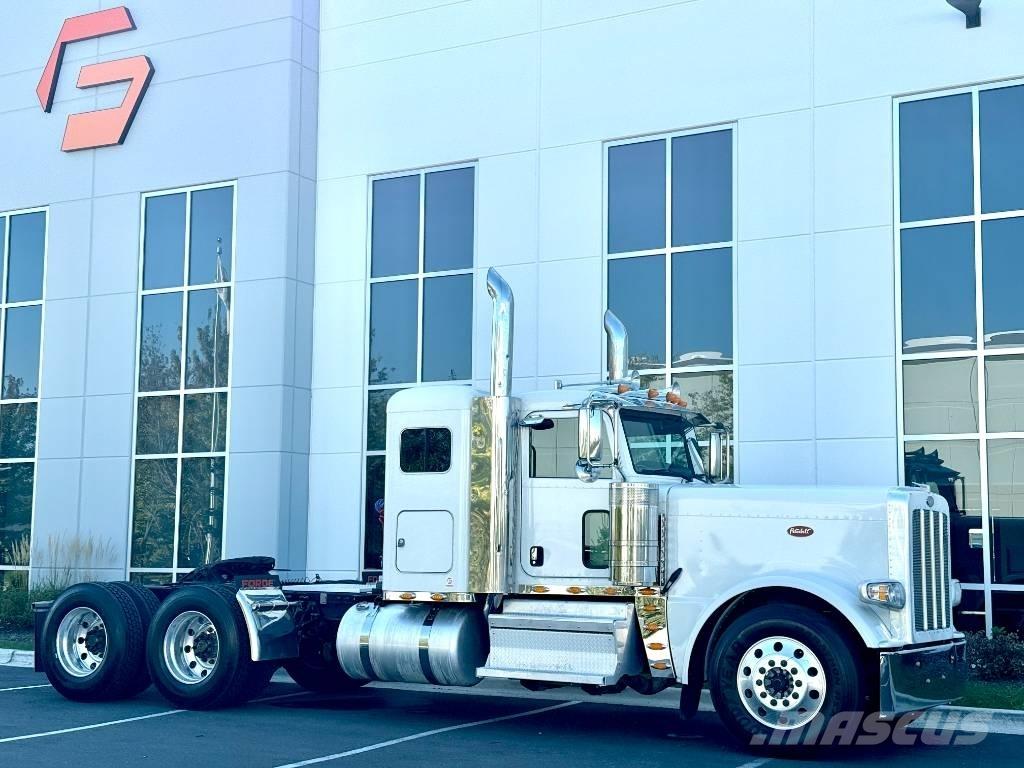 Peterbilt 389 Conventional Trucks / Tractor Trucks