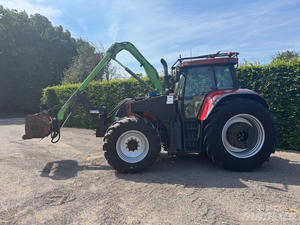 CASE CVX1155 Tractors