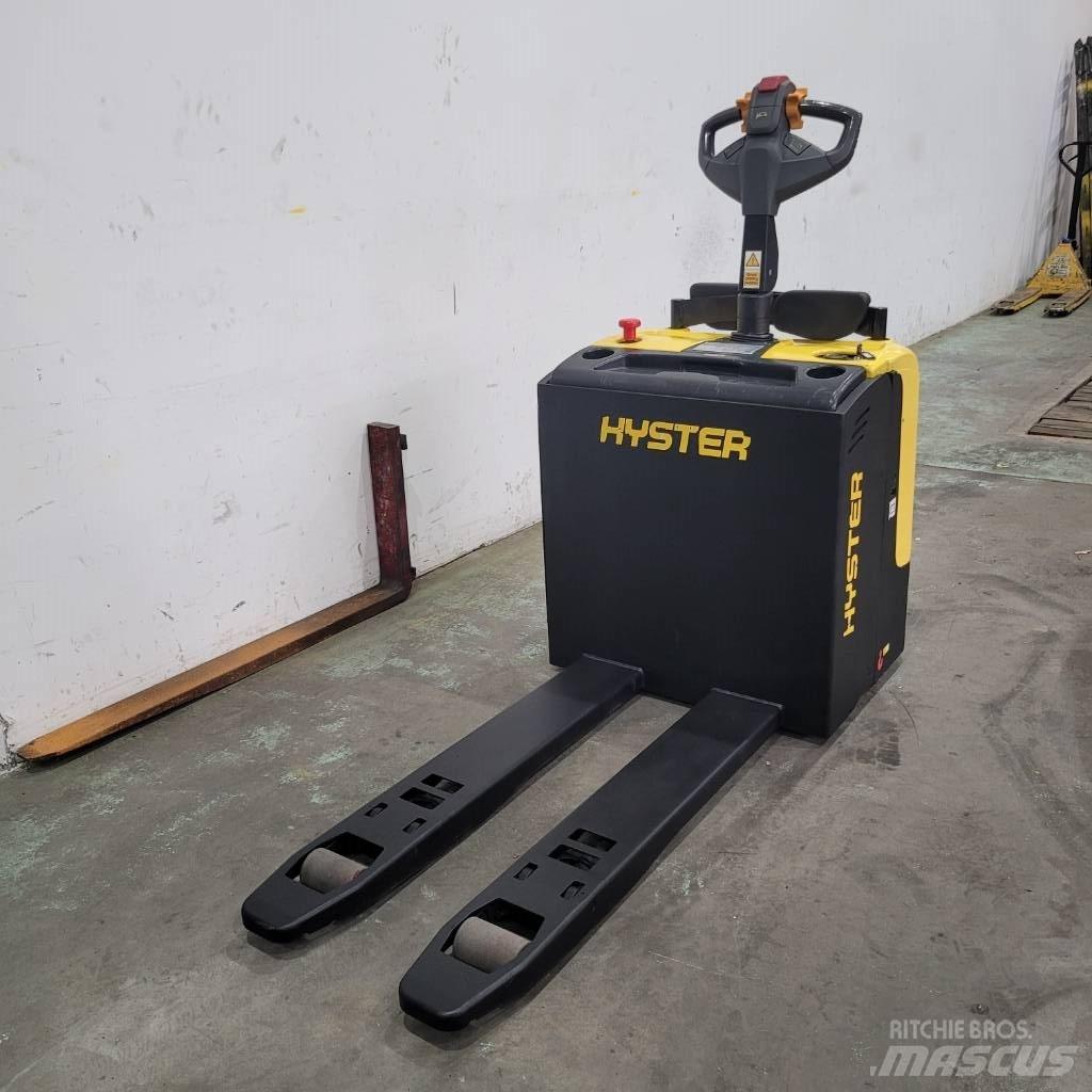 Hyster P 2.0 UTS Low lifter with platform
