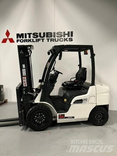 Mitsubishi FD25N3 Diesel Forklifts