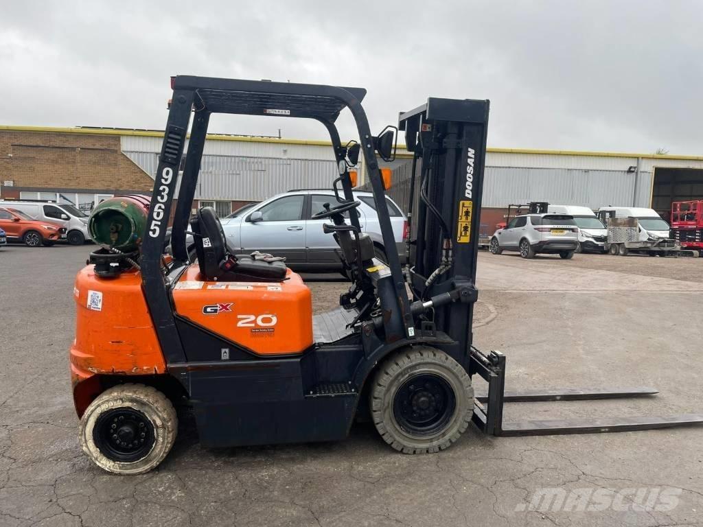 Doosan G 20 LPG trucks