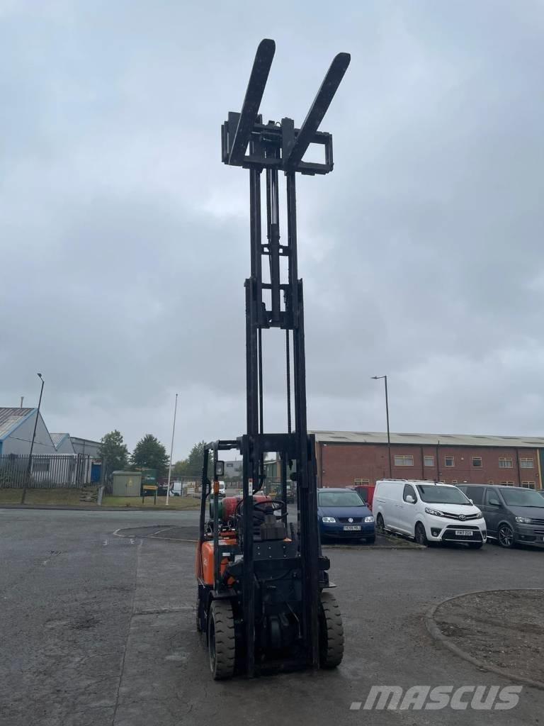 Doosan G 20 LPG trucks