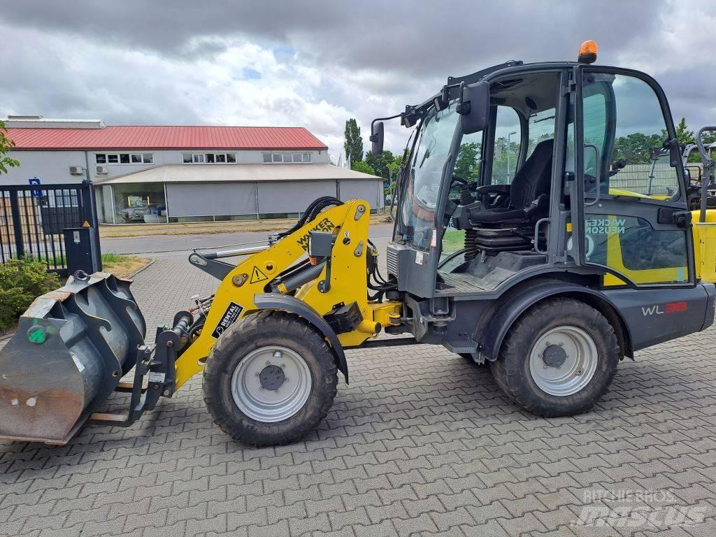 Wacker Neuson WL38 Wheel Loaders