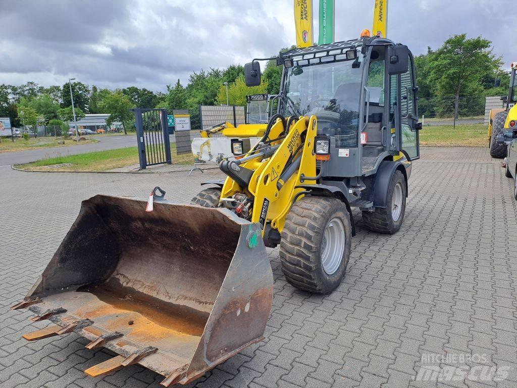 Wacker Neuson WL38 Wheel Loaders