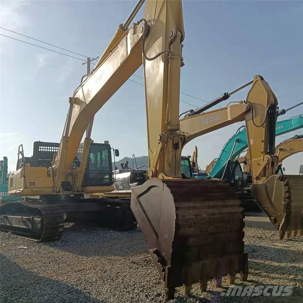 Komatsu PC450-8 Crawler Excavators