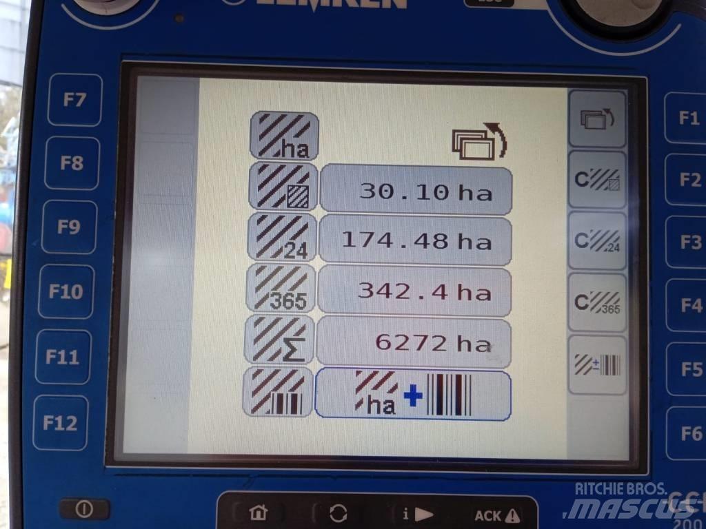 Lemken Solitair 12 Farm Drills