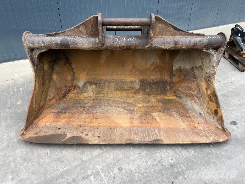 SMP S70 Buckets