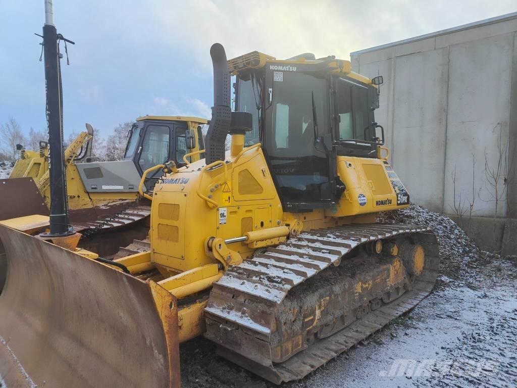Komatsu D 51 PX-24 Crawler dozers