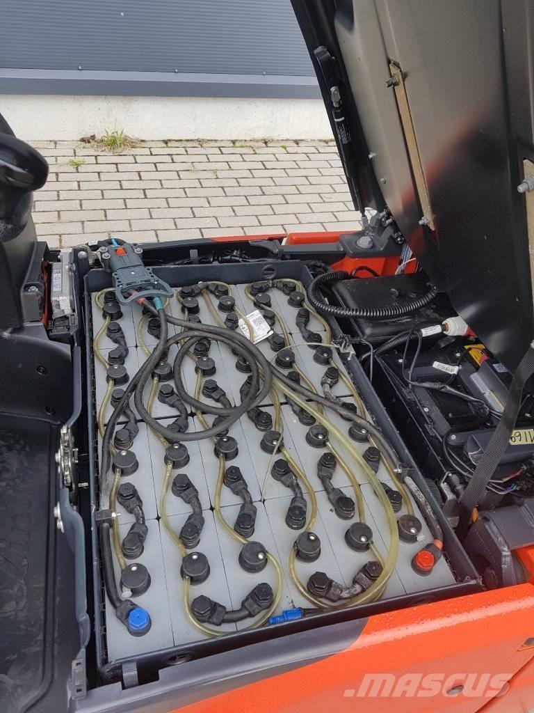 Linde E16C Electric Forklifts