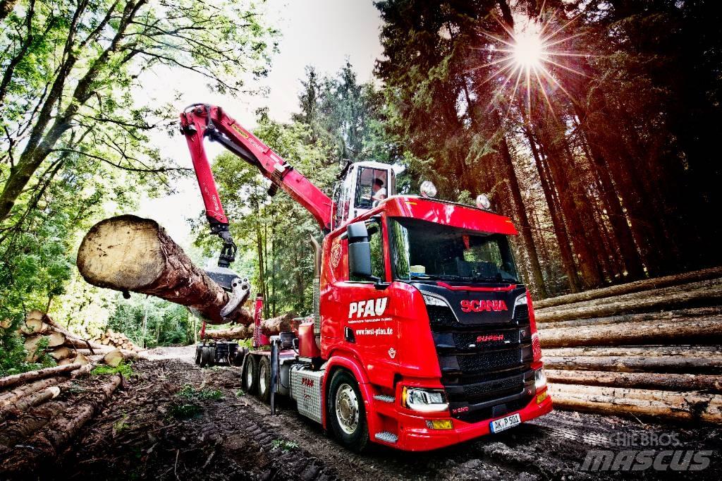 Scania R 590 Log trucks