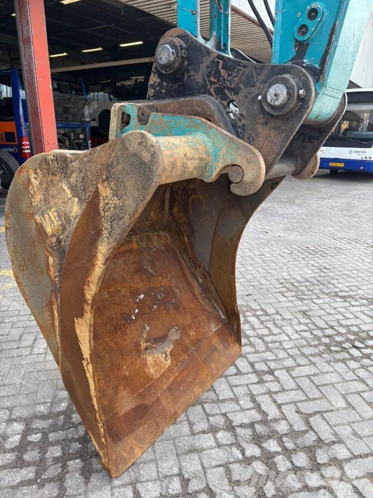Doosan DX 210 W Wheeled Excavators