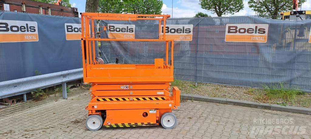 SkyJack SJIII 3219 Scissor Lifts