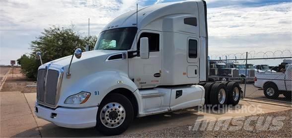 Kenworth T680 Conventional Trucks / Tractor Trucks