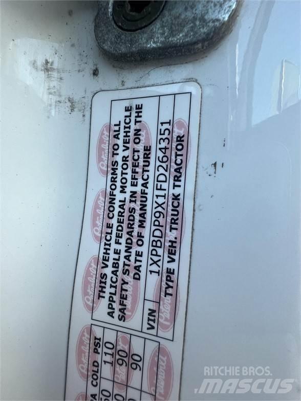 Peterbilt 579 Conventional Trucks / Tractor Trucks