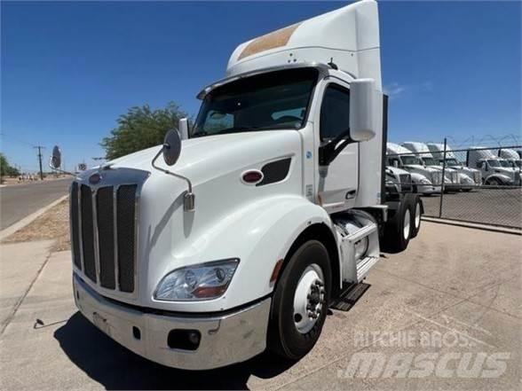 Peterbilt 579 Conventional Trucks / Tractor Trucks