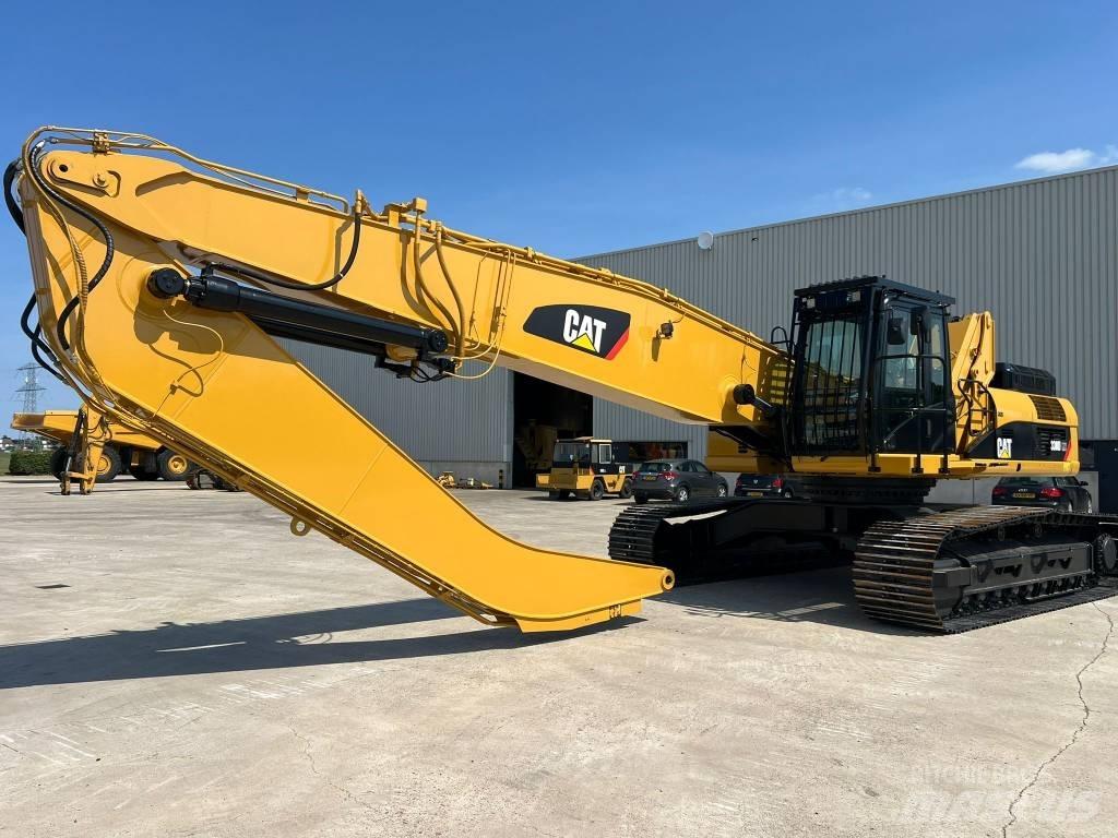 CAT 330D MH Waste / Industry Handlers