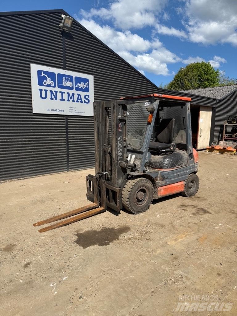 Toyota FD 25 Diesel Forklifts