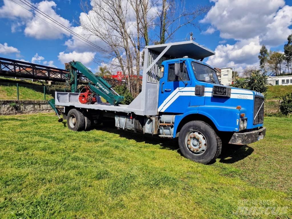 Volvo N 10 Dump Trucks