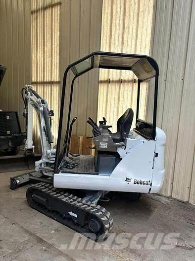 Bobcat E14 Mini Excavators <7t (Mini Diggers)
