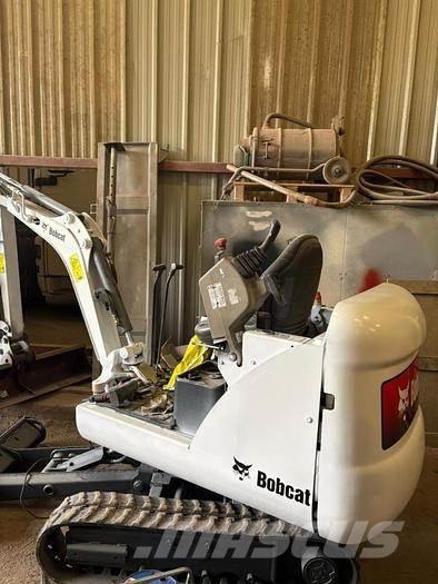 Bobcat E14 Mini Excavators <7t (Mini Diggers)